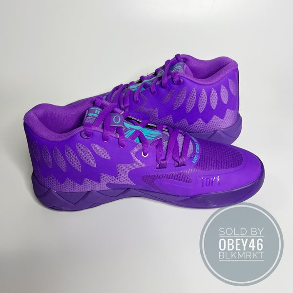 Men's Basketball Shoes.