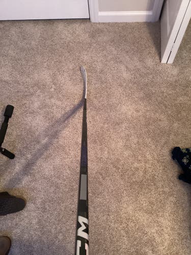 Intermediate Right Handed P28  RibCor Trigger 7 Pro Hockey Stick