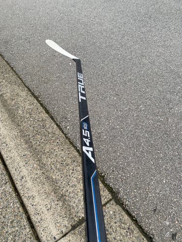 Like NEW Intermediate Used Left Hand True A4.5 SBP Hockey Stick P92