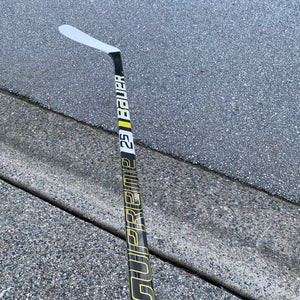 Like NEW Bauer Supreme 2S Hockey Stick (P92, 65 flex)