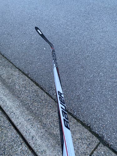 Like NEW Bauer Vapor X700 Hockey Stick (P92/60 flex)