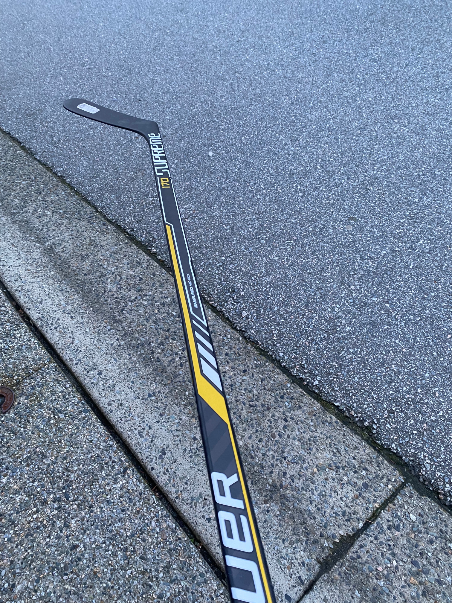 Like NEW Bauer Supreme S170 Hockey Stick (PM9/67 flex)