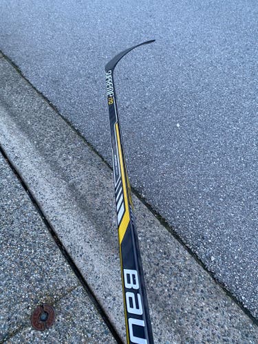 Like NEW Bauer Supreme S170 Hockey Stick (P92/67 flex)