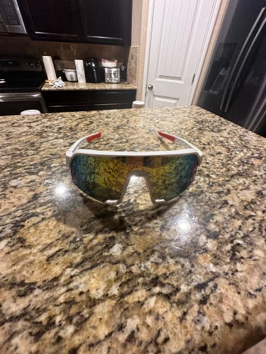 Unisex Medium  Sunglasses