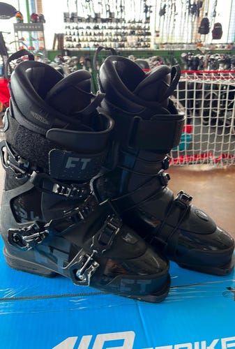Full Tilt Used Men's Ski Boots