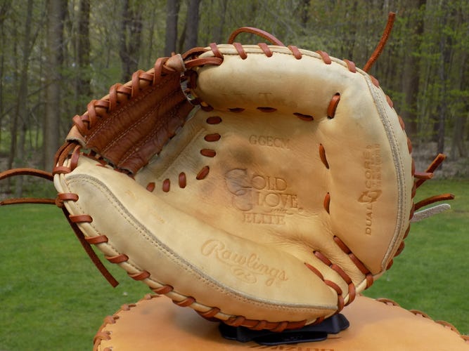 Used Rawlings Right Hand Throw Catcher's Gold Glove Elite Baseball Glove 32.5"