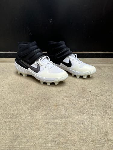 NIKE Alpha Huarache Elite 2 MCS (sz 11)