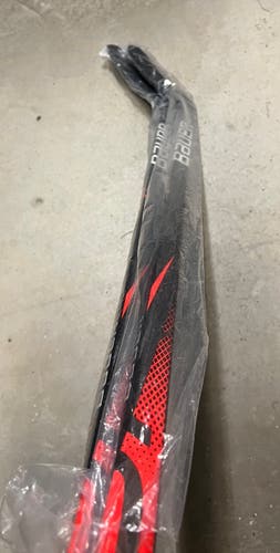 2 PACK NEW Bauer Vapor League Hockey Stick Left P88 77 Flex