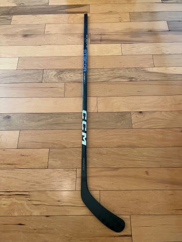 New CCM RibCor Trigger 7 Pro Stick P29/75 Flex/Right Handed