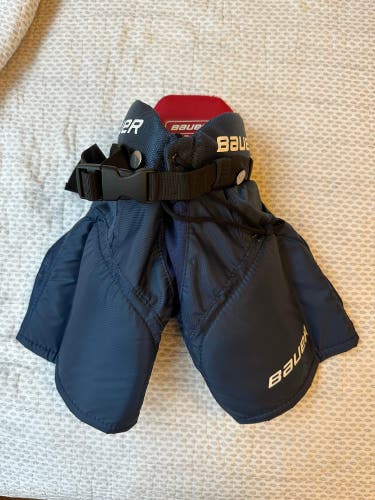 Youth Small Used Bauer Vapor Lil Rookie Hockey Pants Navy Blue