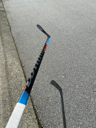 Like NEW Warrior Covert Qre Pro T1 Hockey Stick (W03/63 flex)