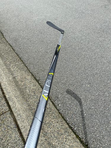 NEW Warrior Alpha QX Hockey Stick (W03/65 flex)