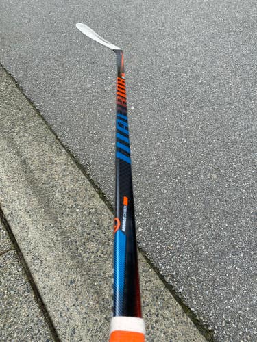 Like NEW Warrior Covert QR Edge Hockey Stick (W03/63 flex)