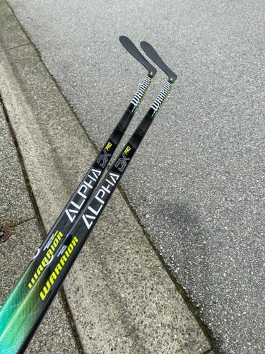 2 Pack NEW Warrior Alpha DX Pro Hockey Stick (W03/63 flex)