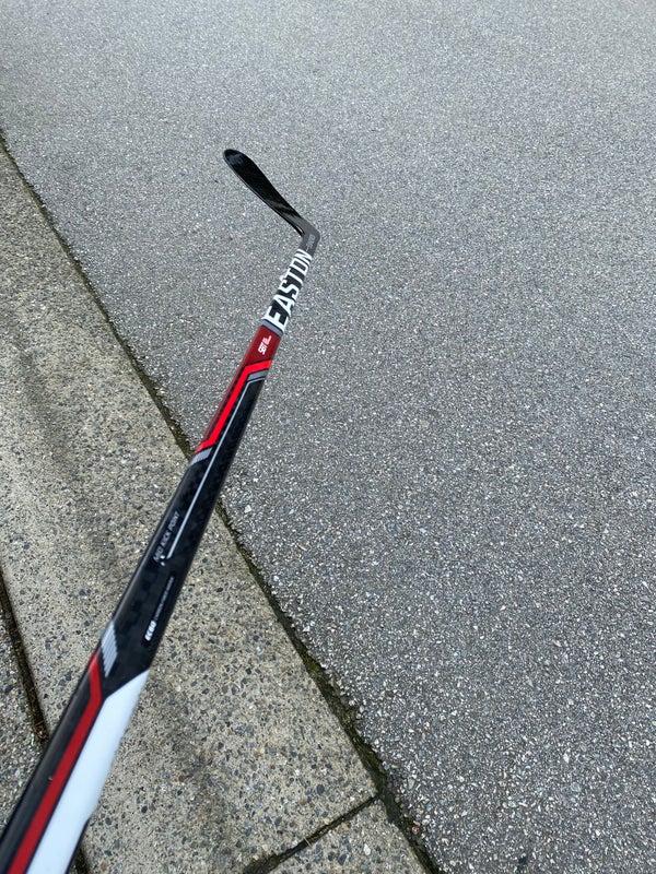 Easton Synergy ST Hockey Stick - Right - 60 Flex