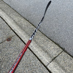 NEW Easton Synergy 650 Hockey Stick (P28/60 flex)
