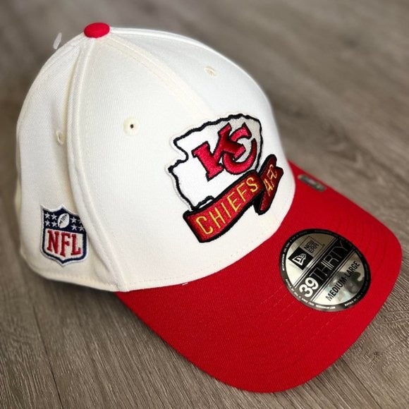 Kansas City Chiefs Black/Red 2022 Sideline 39THIRTY Flex Hat