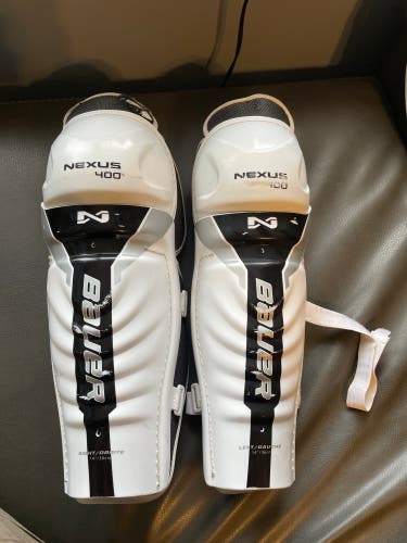 Sr. Bauer nexus 400 14” shin guards