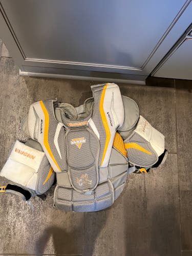 Used Small Vaughn Ventus LT68 Goalie Chest Protector