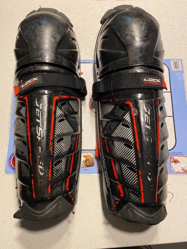 Used CCM JetSpeed FT1 Shin Pads