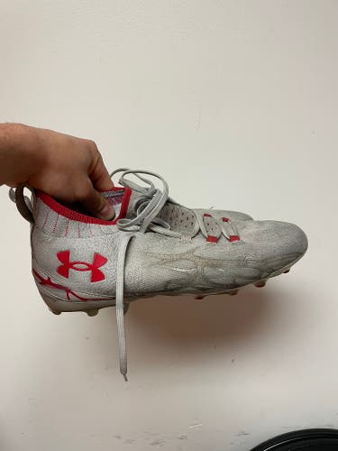 White Men's Molded Cleats Low Top Command Mc