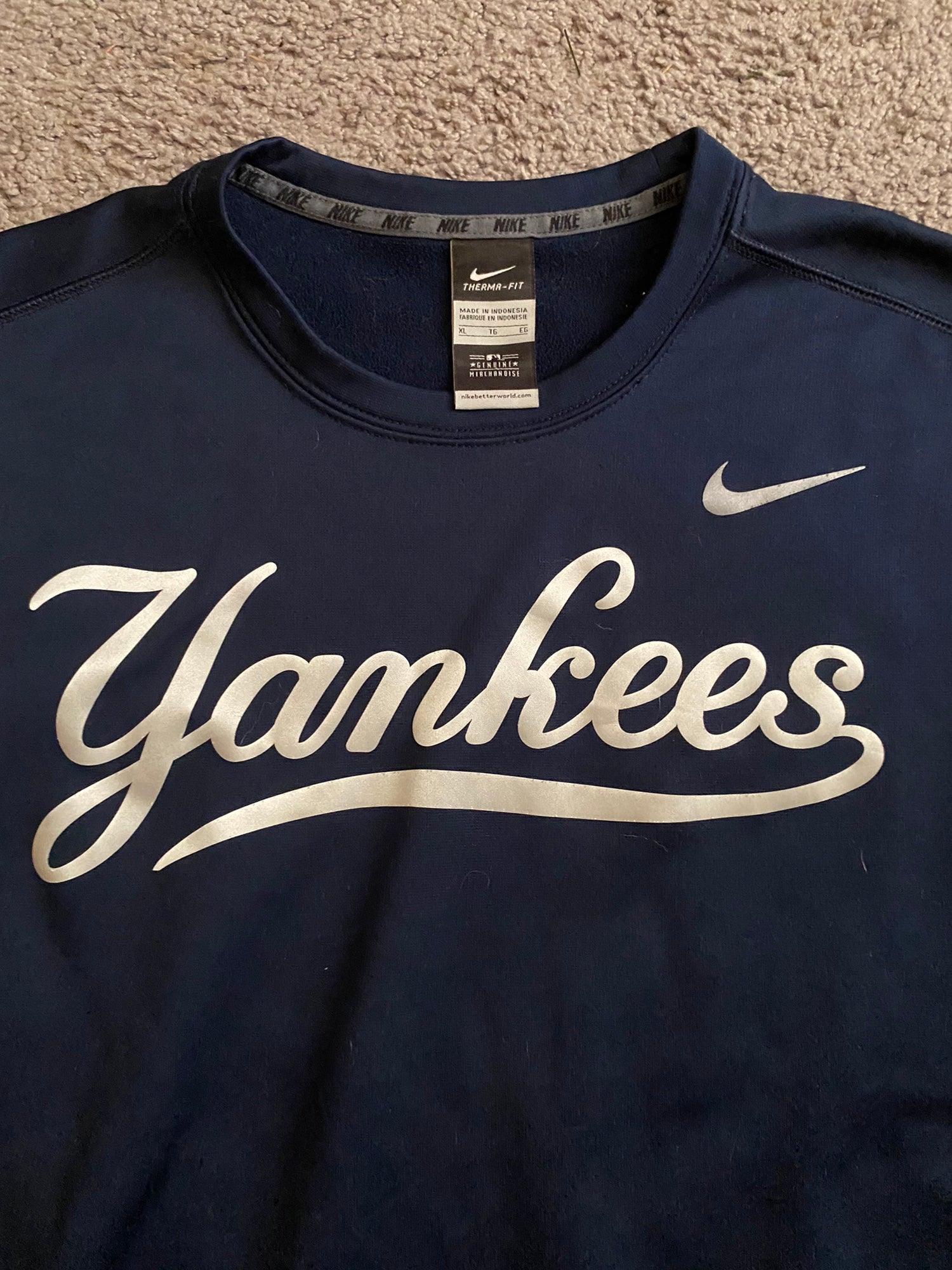 Vintage Nike Therma Fit Stitched New York Yankees MLB Hoodie Sweater size  Small