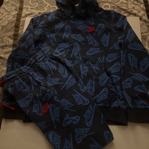 Kids nike Hoodie/joggers