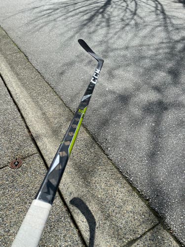 Like NEW CCM RibCor Pro 3 PMT Hockey Stick (P30/65 flex)