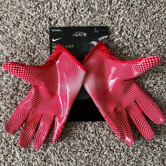 NWT men's L/large Nike vapor knit 3.0 Football skill Gloves red