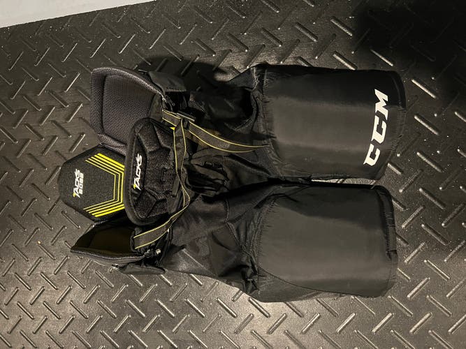 Sr. Large CCM Tacks 5092 Hockey Pants
