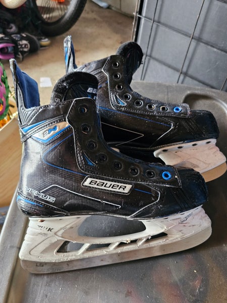 Intermediate Used Bauer Nexus 2N Hockey Skates Extra Wide Width Size 5