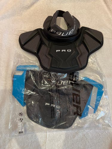 Bauer Pro Sr. Goalie Neck Guard