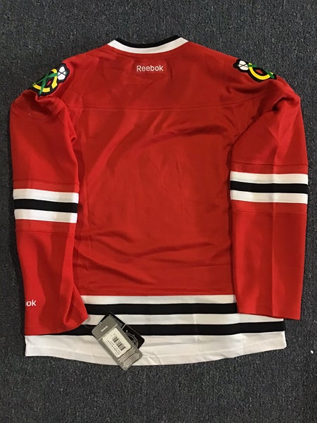 New With Tags Red Chicago Blackhawks Women's Medium Reebok Home Jersey (  Blank )