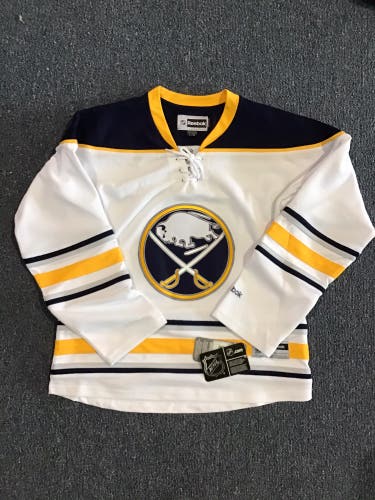 New With Tags White Buffalo Sabres Women’s Large Reebok Away Jersey (Blank)