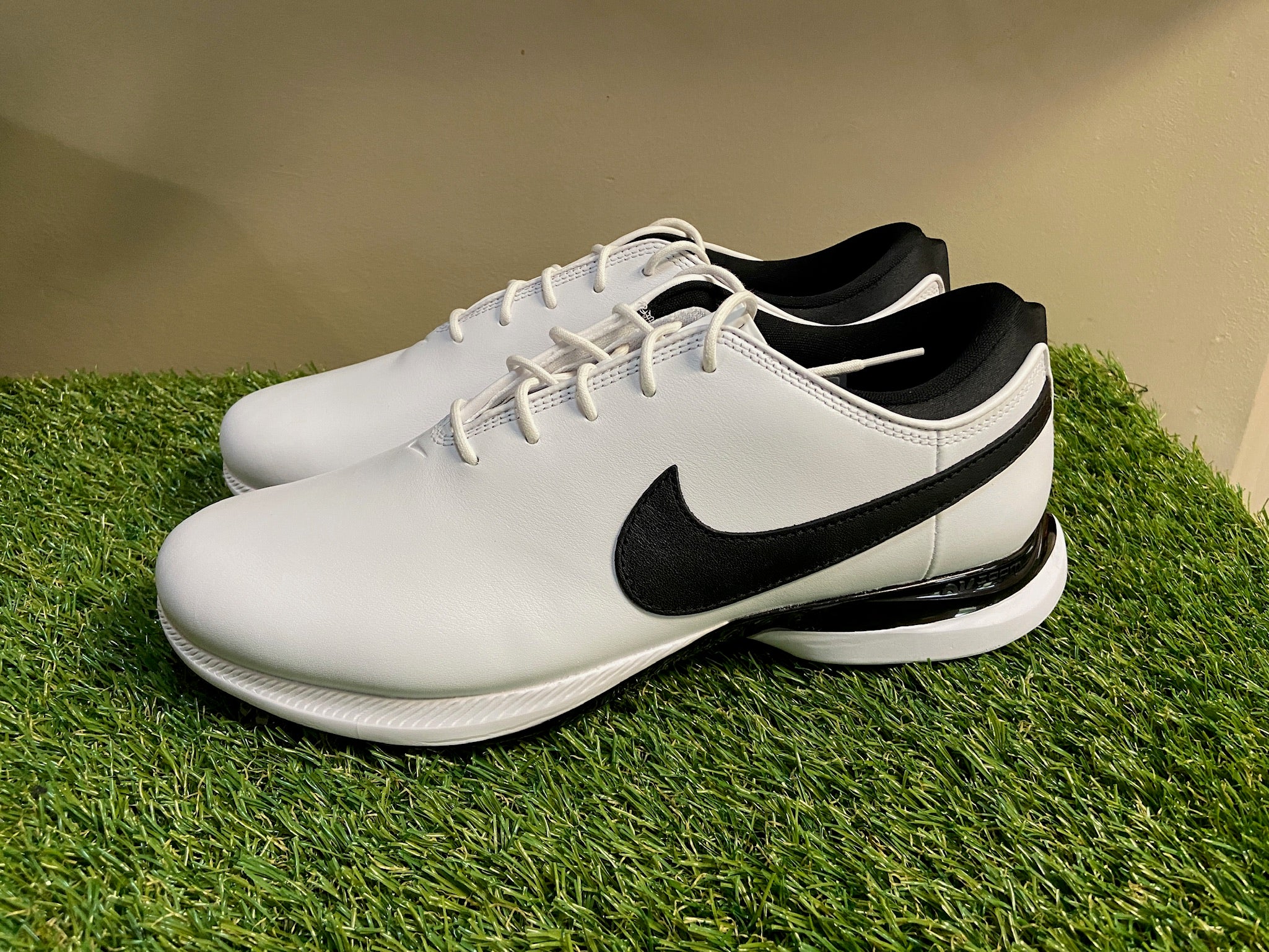 SOLD* Nike Air Zoom Victory Tour 2 Golf Shoe Mens Size 11 