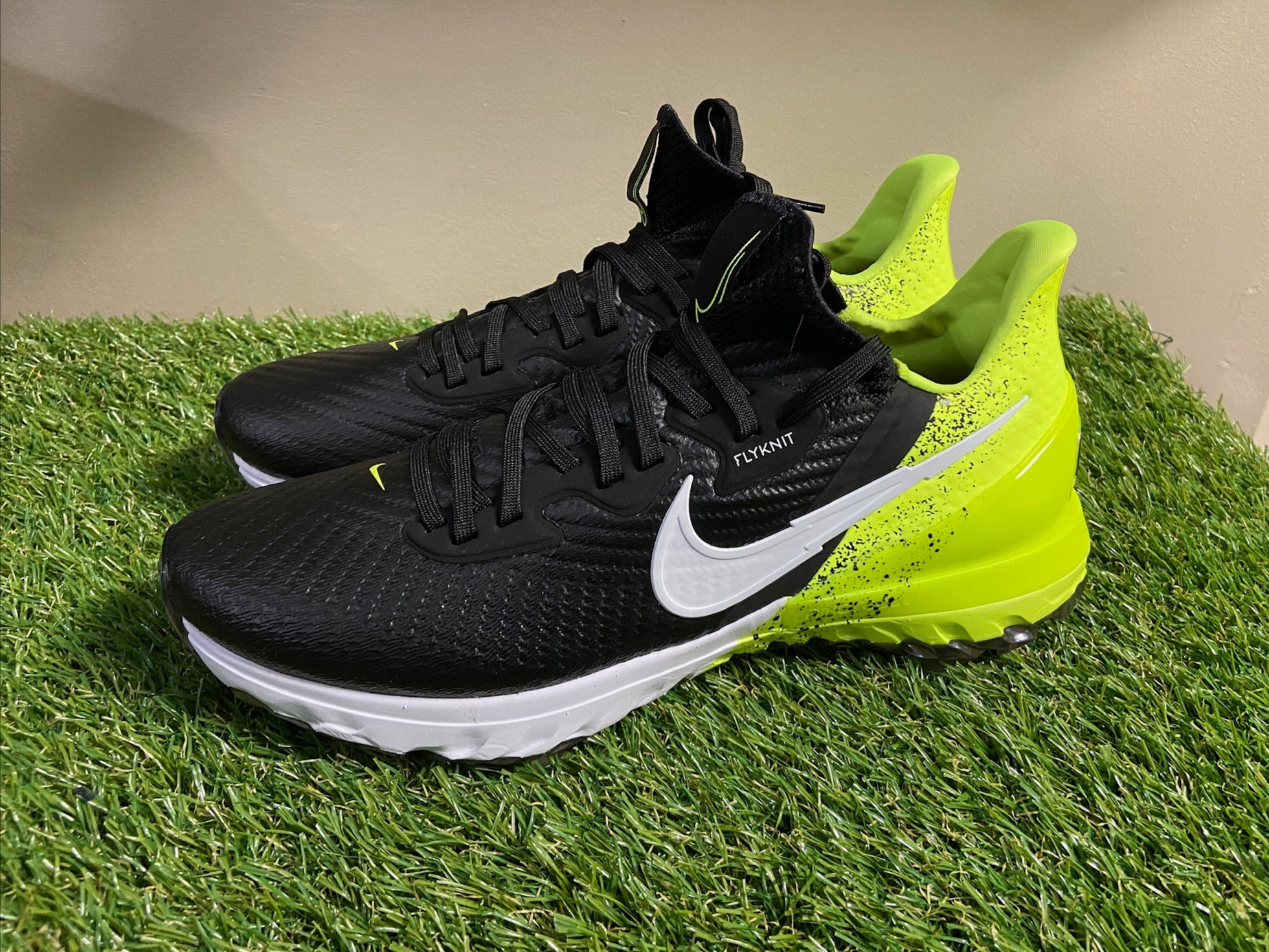 Nike Air Zoom Infinity Tour Black Volt Green Golf Shoes Mens 9 CZ8300-022  NEW | SidelineSwap