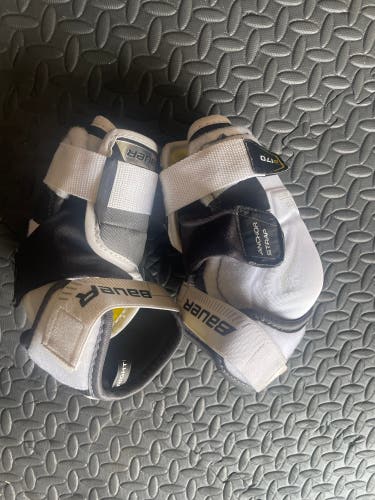 New Small Bauer Supreme S170 Elbow Pads