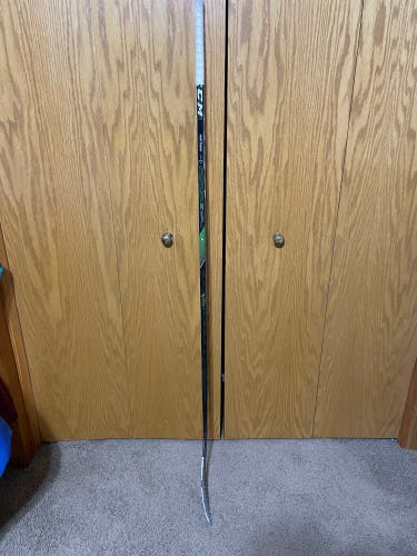 Pre owned Ryan Hartman signed Minnesota wild hockey stick