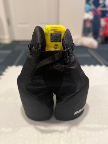 Used Medium Bauer  Supreme S170 Hockey Pants