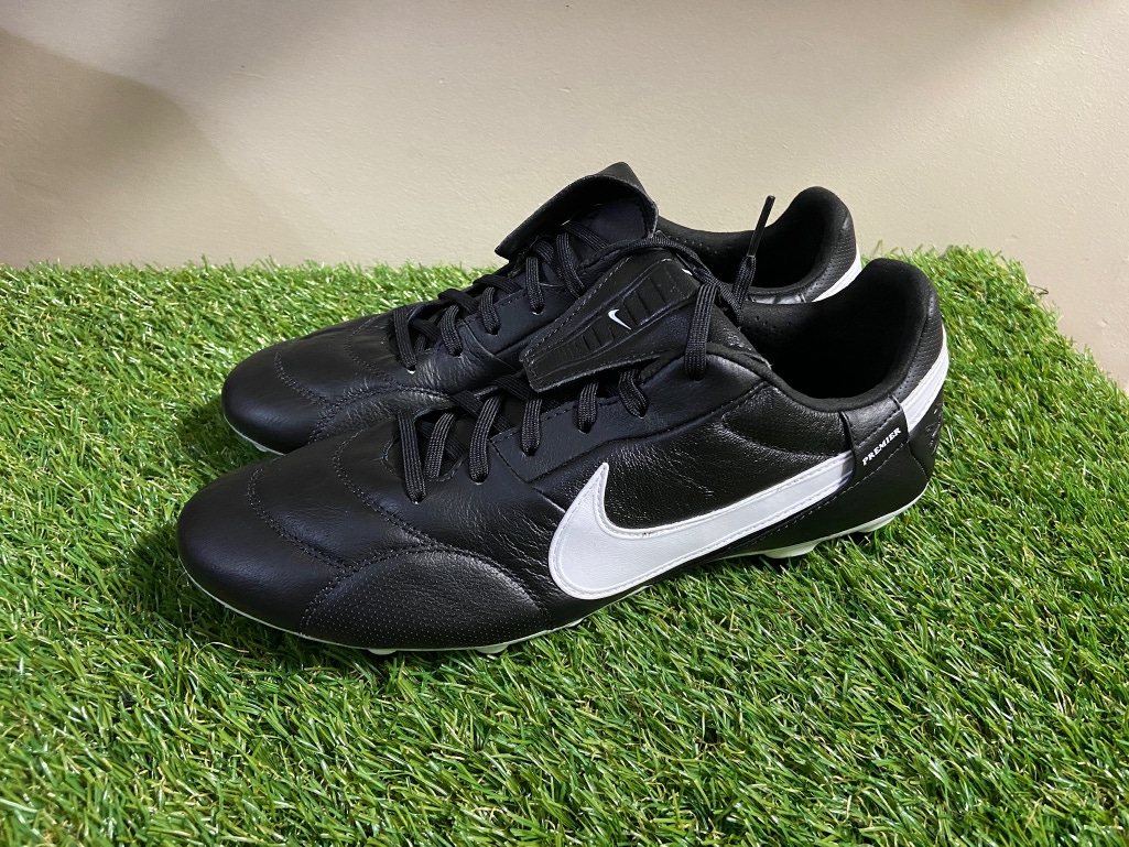Nike Premier III 3 FG Soccer Cleats Black/White AT5889-010 Men’s Size 9 NEW