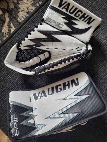 Vaughn Full Right Epic 8606 glove and blocker