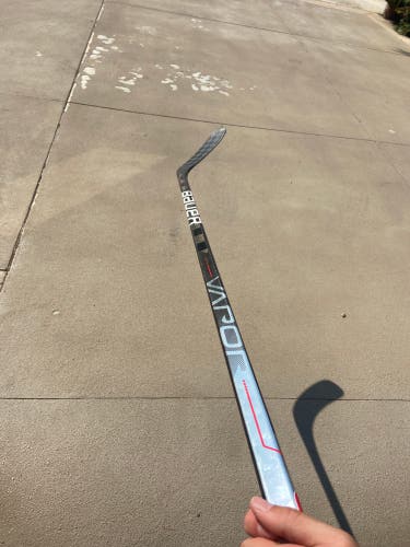Senior Right Handed P88  Vapor Hyperlite Hockey Stick