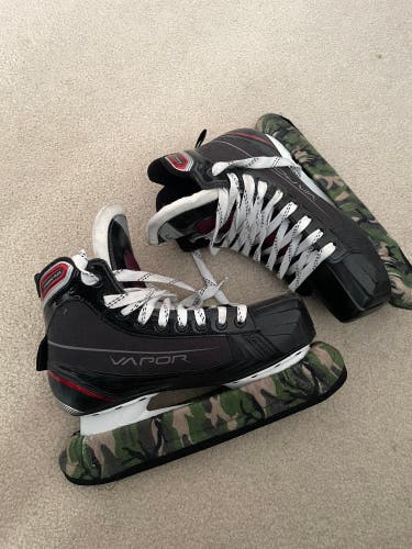 Senior Used Bauer Hockey Skates Size 10