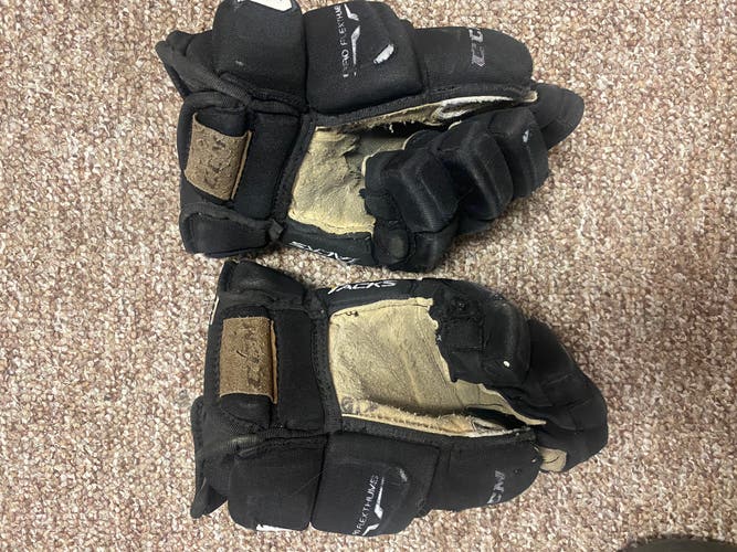 CCM 14" Tacks 4 Roll Pro Gloves