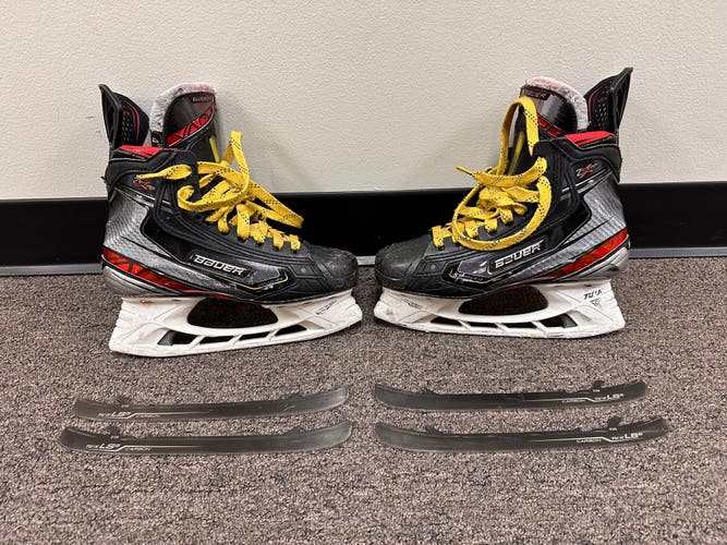 Used Bauer Regular Width  Size 4 Vapor 2X Pro Hockey Skates