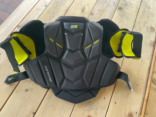 Bauer shoulder pads jr medium