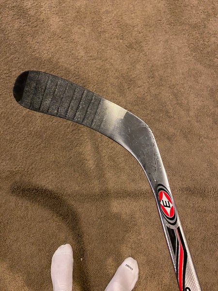 (1) PO Easton Synergy Lidstrom RH Pro Hockey Stick - Heel Curve - Composite  Grip