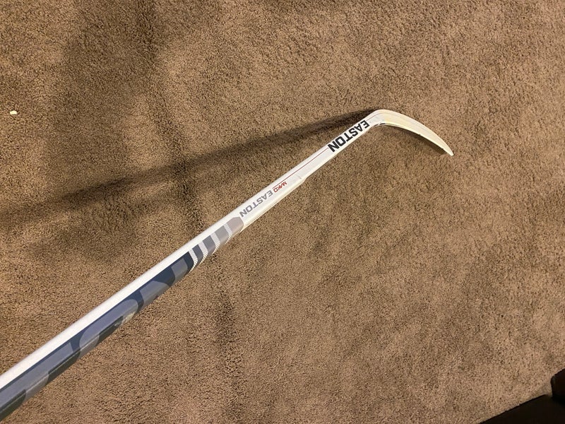 Senior Easton mako Left Handed Hockey Stick