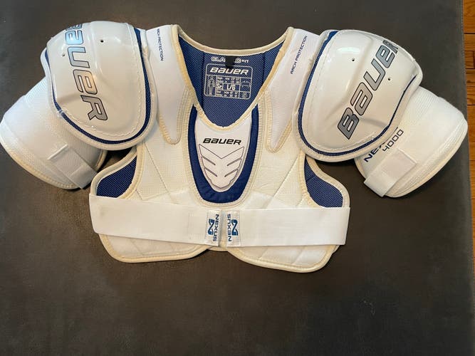 Senior Used Large Bauer Nexus 4000 Shoulder Pads