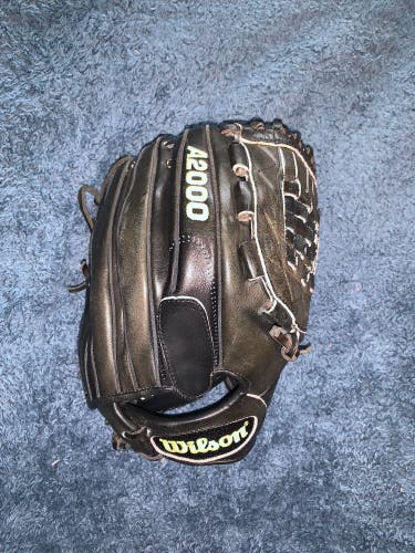 Pitcher's 12" A2000 ASO Baseball Glove